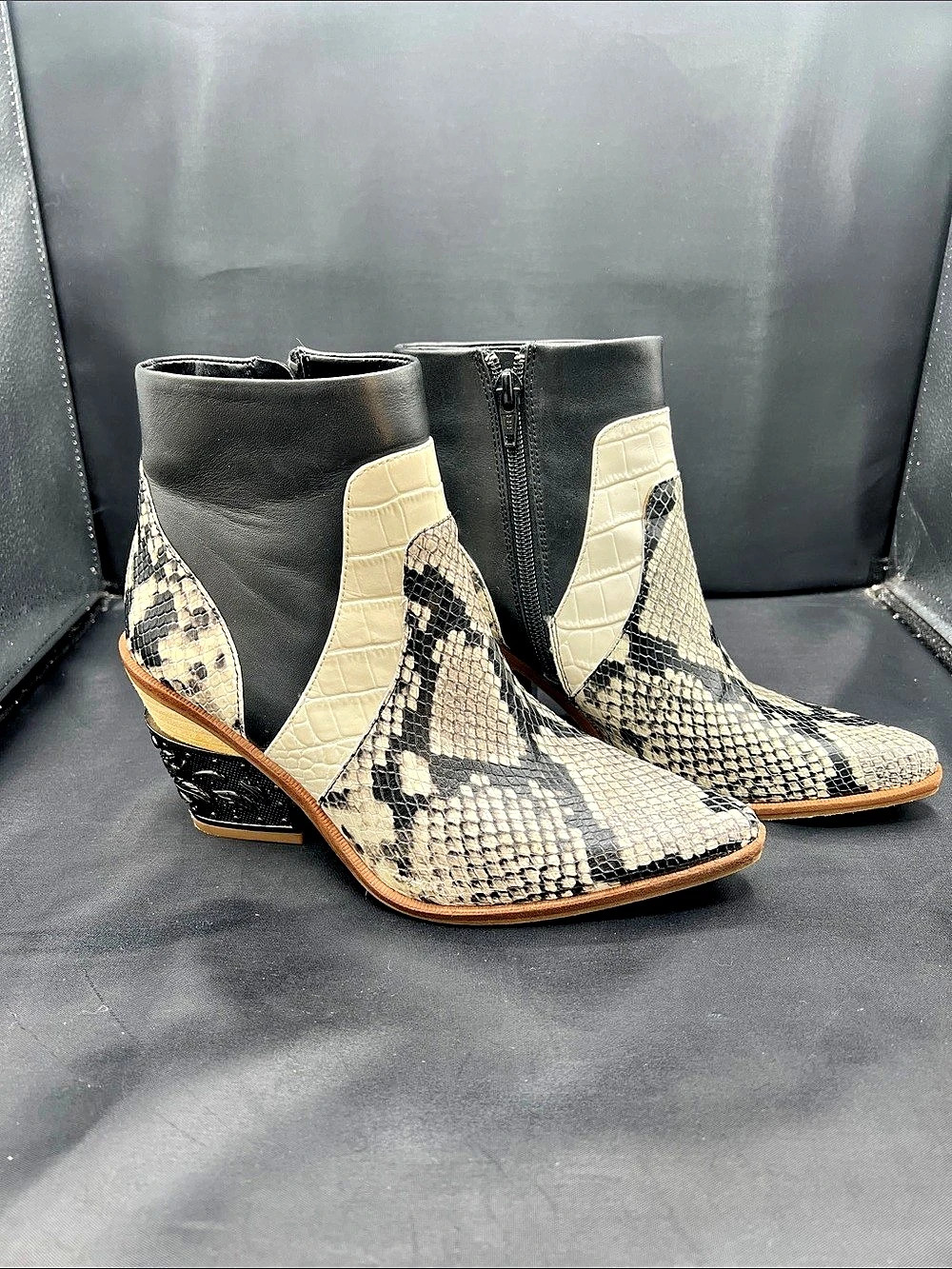 Gianni Bini Maelyie Croc Embossed Western Booties